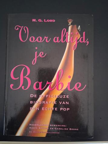 Boek met de ontstaansgeschiedenis van de Barbiepop. beschikbaar voor biedingen