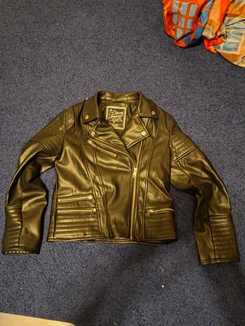 Stoer leren jackje maat 146 beschikbaar voor biedingen