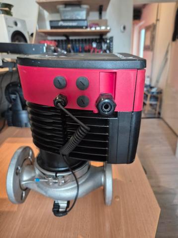 1xGrundfos magna3 40-120F N 250 en 2x Grundfos magna 1 40-60 beschikbaar voor biedingen