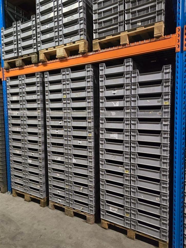 Magazijnbakken stapelbakken gebruikt tweedehands, Doe-het-zelf en Verbouw, Kratten en Dozen, Zo goed als nieuw, Doos, 100 cm of meer