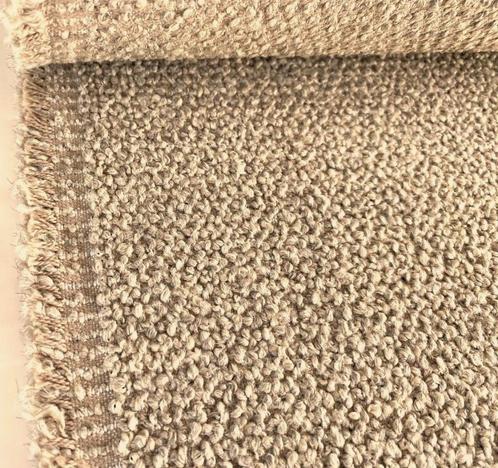 De Ploeg Monza; beige bouclé; restant meubelstof, Hobby en Vrije tijd, Stoffen en Lappen, Nieuw, Wol, 120 cm of meer, 30 tot 200 cm