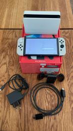Nintendo switch oled wit, Spelcomputers en Games, Spelcomputers | Nintendo Switch, Ophalen of Verzenden, Zo goed als nieuw, Met 1 controller