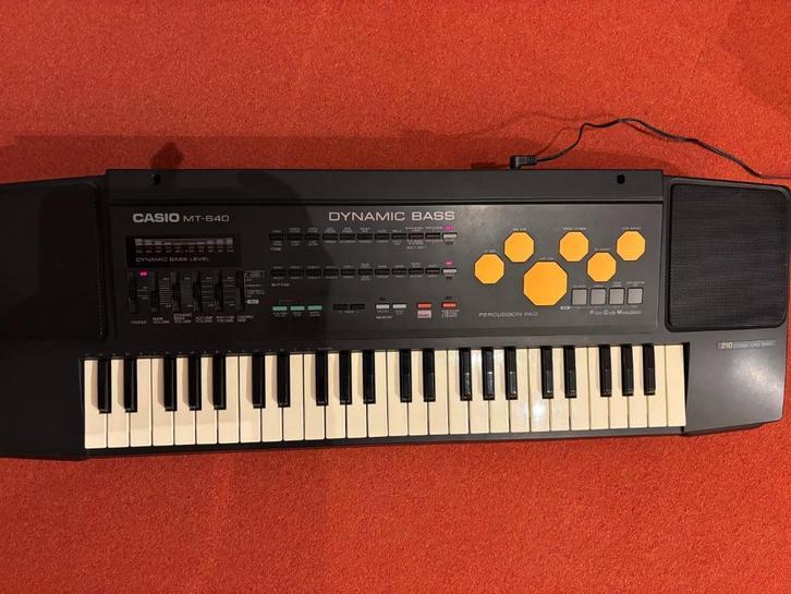 Casio MT-640 Tone Bank Keyboard 49 mini-toetsen, Muziek en Instrumenten, Keyboards, Gebruikt, 49 toetsen, Casio, Midi-aansluiting
