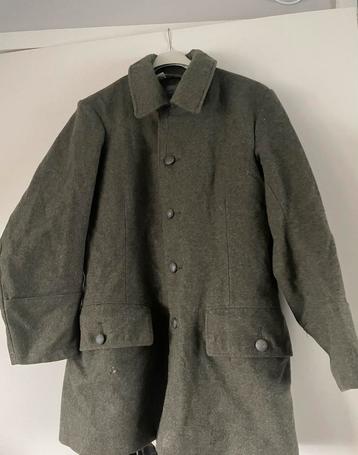 Zweedse M39 jas 1940, doorgebruikt in theater. beschikbaar voor biedingen