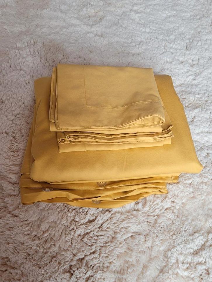 Ikea Luktjasmin 220x240cm, Huis en Inrichting, Slaapkamer | Beddengoed, Gebruikt, Dekbedovertrek, Tweepersoons, Geel, Ophalen of Verzenden