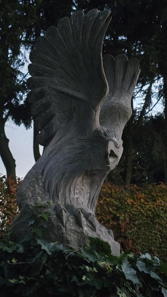 Massief Stenen Adelaar Ornament, Antiek en Kunst, Kunst | Beelden en Houtsnijwerken, Ophalen