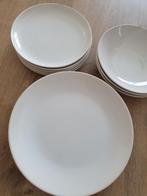 Pakket wit servies, Gebruikt, Ophalen of Verzenden, Bord(en), Overige stijlen