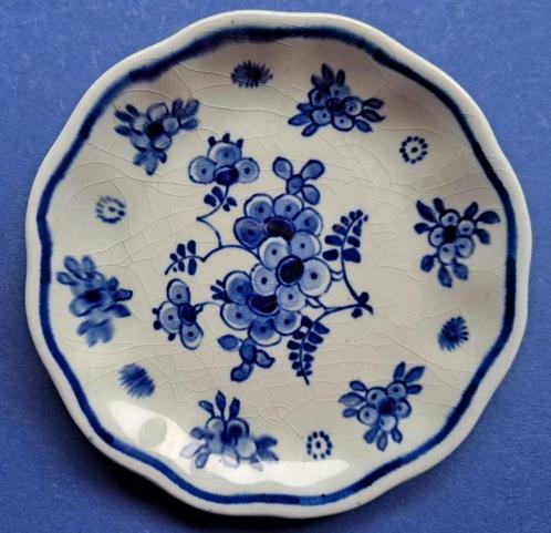 Porceleyne Fles 1956 Floraal bordje 10,2 cm (T1-7) Leuk, Antiek en Kunst, Antiek | Wandborden en Tegels, Verzenden