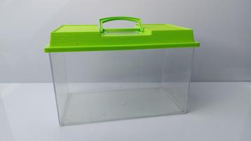 Mini terrarium 31x18x22, kunststof, gratis beschikbaar voor biedingen