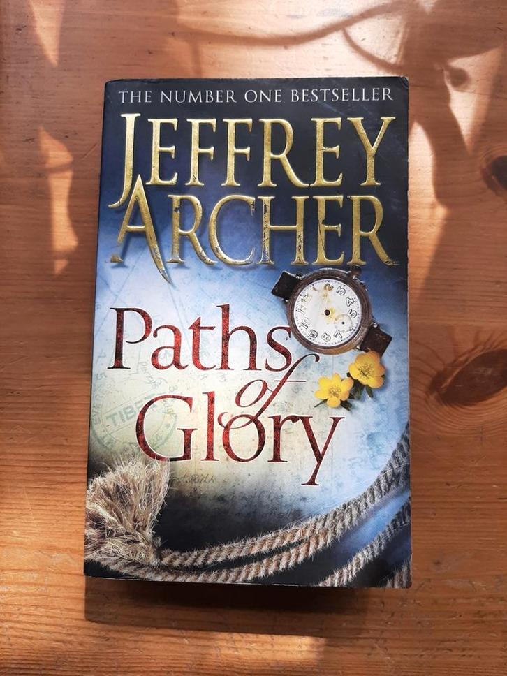 Boek - Jeffrey Archer paths of glory, Boeken, Thrillers, Ophalen of Verzenden