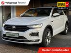 Volkswagen T-Roc 1.5 TSI Sport,R-line,Pano,Cam,Cruise,Carpl,, Auto's, Euro 6, 4 cilinders, 150 pk, Wit