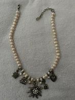 Mooie trachten parelketting met edelweiss, Ophalen, Zo goed als nieuw