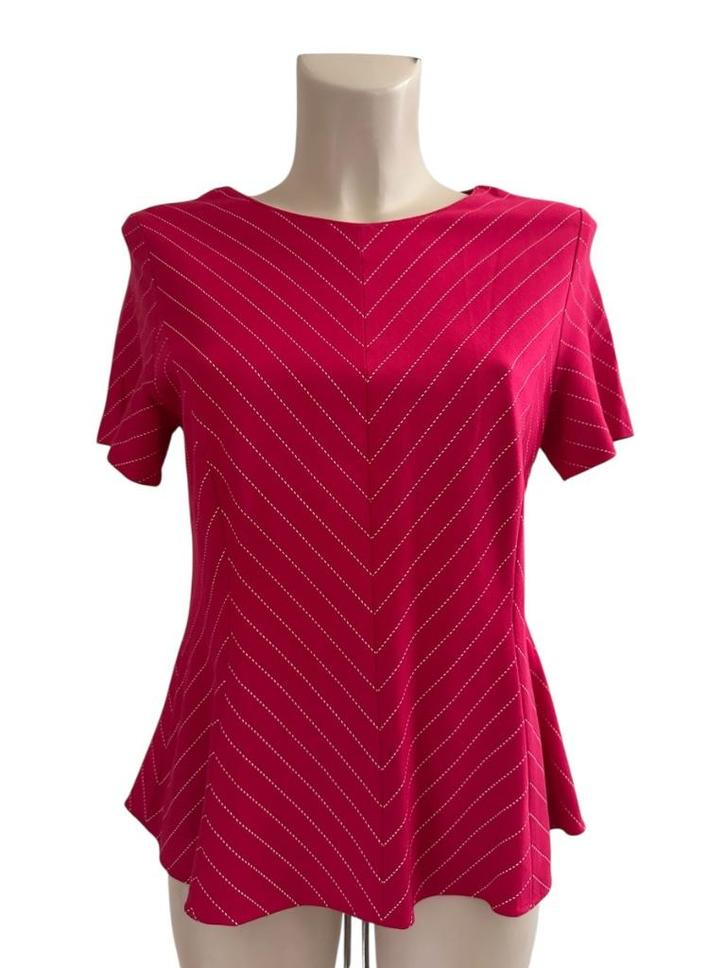 Marc Cain shirt M, Kleding | Dames, T-shirts, Zo goed als nieuw, Maat 38/40 (M), Rood, Korte mouw, Ophalen of Verzenden