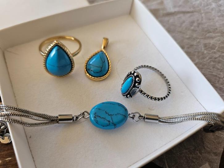 iXXXi vulringen maat 17 - bijna gratis!!, Sieraden, Tassen en Uiterlijk, Ringen, Zo goed als nieuw, Dame, 17 tot 18, Blauw, Zilver