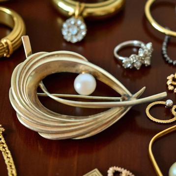 Vintage broche Rolled Gold Foreign beschikbaar voor biedingen