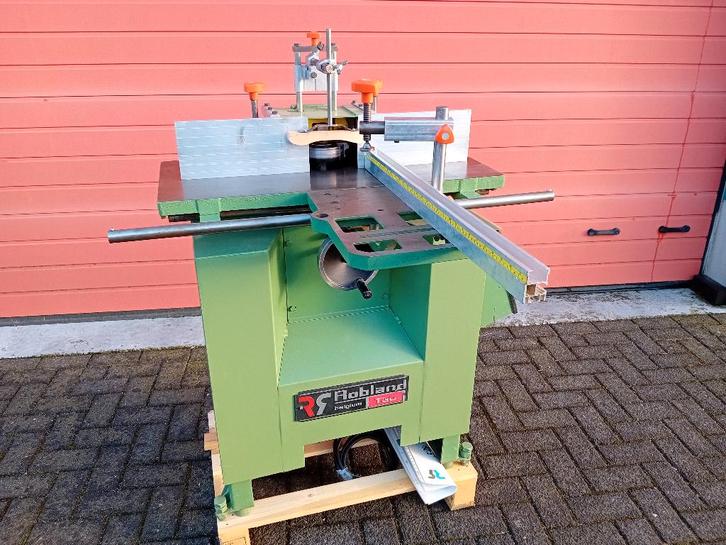 Robland T30 Freesmachine Houtbewerking met freeskop 400volt, Doe-het-zelf en Verbouw, Gereedschap | Zaagmachines, Zo goed als nieuw