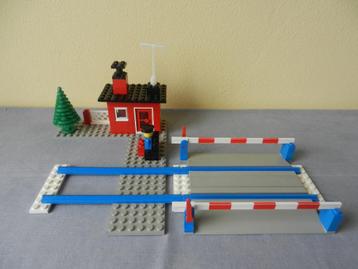Lego 146 spoorwegovergang met huisje (uit 1976) beschikbaar voor biedingen