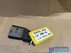 TOYOTA AYGO Links voorscherm scherm steun 2005-2014, Gebruikt, -, -, Ophalen of Verzenden
