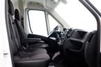 Peugeot Boxer 2.2 BlueHDi 120pk L2H2 Premium Airco/Camera 09, Auto's, Bestelauto's, Voorwielaandrijving, Gebruikt, Euro 6, 4 cilinders