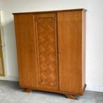 Brocante vintage kinderkamer kledingkast j60 babykamer SALE, Kinderen en Baby's, Kinderkamer | Commodes en Kasten, 50 tot 70 cm