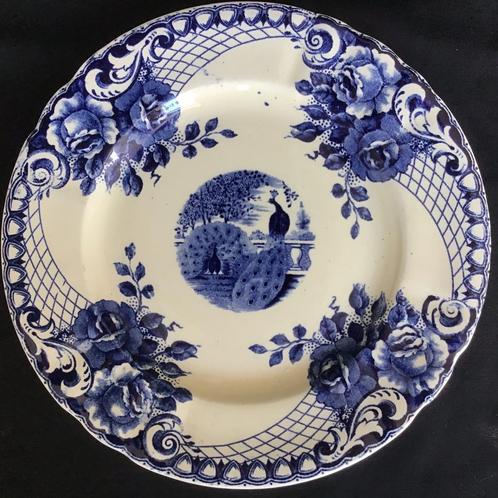 Societe Ceramique Maestricht Peacock bord blauw izgst, Antiek en Kunst, Antiek | Servies los, Ophalen of Verzenden