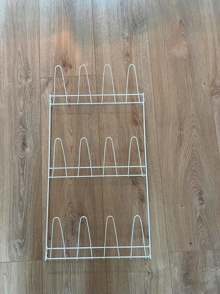 Handig schoenenrek voor aan de muur, Huis en Inrichting, Kasten | Schoenenrekken, Zo goed als nieuw, Ophalen