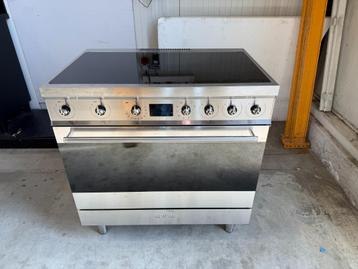 SMEG Inductie fornuis showroom beschikbaar voor biedingen