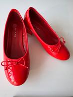 Heel mooie roode lak pumps maat 36 dames / meisjes, Ophalen of Verzenden, Zo goed als nieuw, Zwart