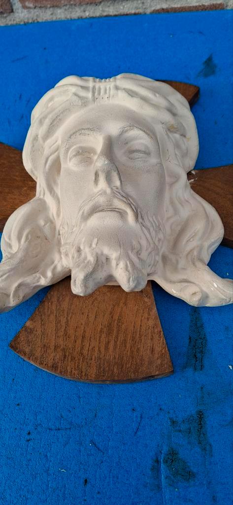 Gipsen Christus Hoofd op Houten Kruis, Antiek en Kunst, Antiek | Religie, Ophalen of Verzenden
