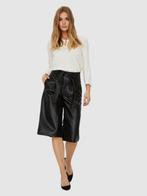 Zwart sexy immitatieleer broek vero moda maat S gedragen, Zwart, Ophalen of Verzenden, Driekwart, Maat 36 (S)