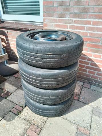 Wielen 185/65 R15 88T beschikbaar voor biedingen