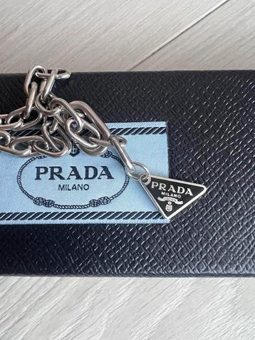 Prada Bracelet beschikbaar voor biedingen