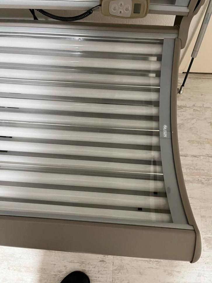 Allura Zonnebank met gezichtskanon en ventilator, Witgoed en Apparatuur, Zonnebanken en Gezichtsbruiners, Gebruikt, Zonnebank dubbelzijdig