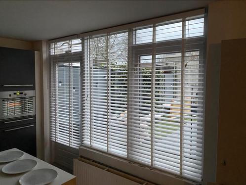 Witte horizontale jaloezieën 2 stuks!, Huis en Inrichting, Stoffering | Gordijnen en Lamellen, Zo goed als nieuw, 150 tot 200 cm