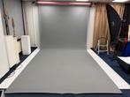 Studio achtergrond vinyl , wit/grijs 2.70m b 5.75m l, Ophalen, Gebruikt, Achtergrond