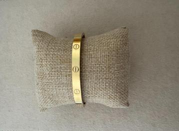 Gouden love bangle armband verguld en waterproof  beschikbaar voor biedingen