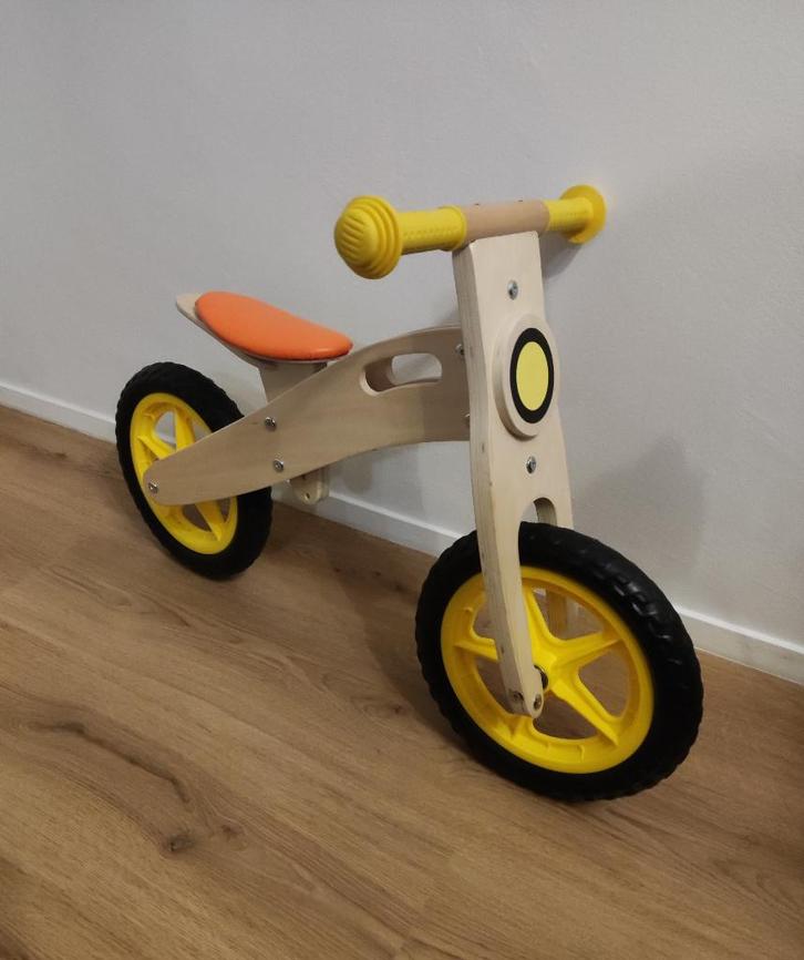 Loopfiets Hout, Loopfietsje geel oranje, Kinderen en Baby's, Speelgoed | Buiten | Voertuigen en Loopfietsen, Zo goed als nieuw