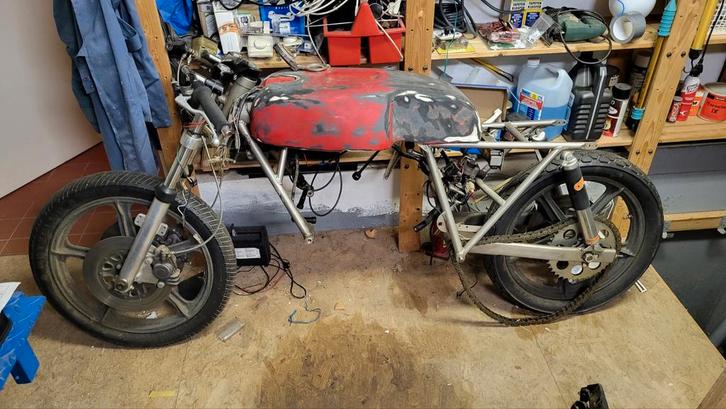 Origineel Egli Frame - Project Motorfiets, Motoren, Motoren | Overige merken, Particulier, Overig, meer dan 35 kW, 4 cilinders
