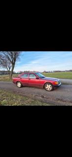 Mercedes 190E 2.3  07-1991 Goed rijdend, Auto's, Oldtimers, Mercedes-Benz, Bedrijf, Sedan, Rood