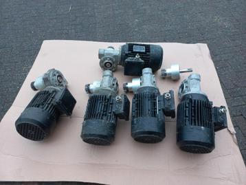 3x Elektromotor 0.37 kw asgat 18 mm elsto rpm 150 rpm beschikbaar voor biedingen