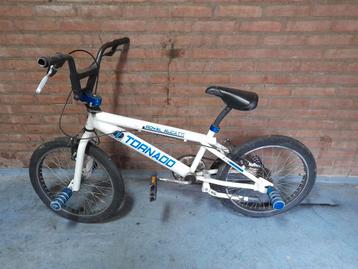 BMX Tornado blauw/wit beschikbaar voor biedingen
