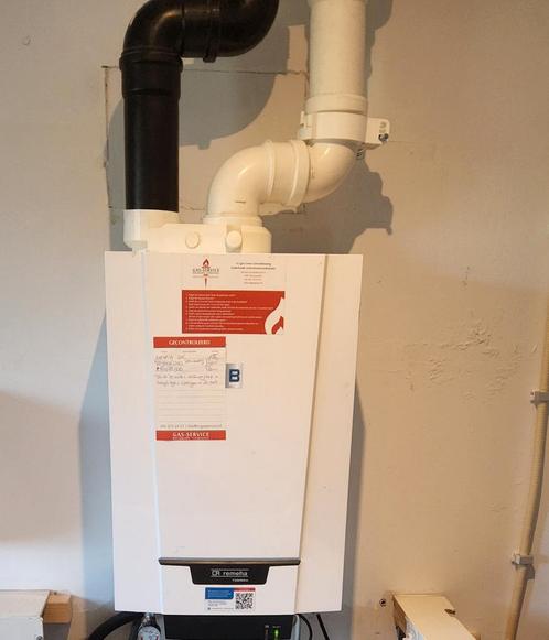 Remeha Tzerra CV-ketel (2014), Doe-het-zelf en Verbouw, Geisers en Boilers, Gebruikt, Boiler, Aardgas, Minder dan 20 liter, 6 t/m 10 jaar oud