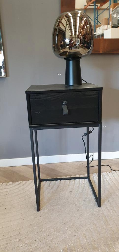 Nachtkastje woood zola, Huis en Inrichting, Slaapkamer | Nachtkastjes, Zo goed als nieuw, Minder dan 45 cm, Hout, Ophalen