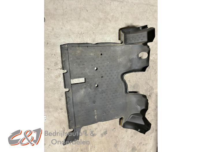 Vloerbedekking van een Renault Trafic, Auto-onderdelen, Interieur en Bekleding, Renault, Gebruikt, 3 maanden garantie, Ophalen of Verzenden