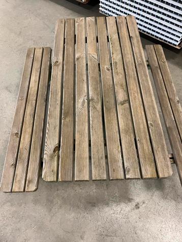 Houten Picknicktafel - Tuinmeubilair beschikbaar voor biedingen