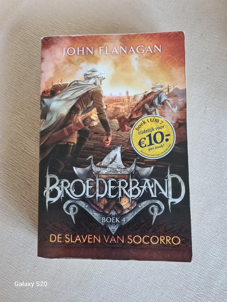 John Flanagan - De slaven van Socorro, Ophalen of Verzenden, Gelezen, John Flanagan