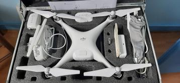 Drone DJI Phantom 4 PRO in fraaie Flightcase met Propguards beschikbaar voor biedingen