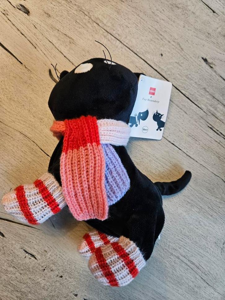 Hema Siepie - Wandelende kat met Muts & Sjaal, Kinderen en Baby's, Speelgoed | Knuffels en Pluche, Nieuw, Hond, Ophalen of Verzenden
