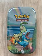 Nieuwe Pokémon Celebrations Mini Tin Johto, Hobby en Vrije tijd, Verzamelkaartspellen | Pokémon, Ophalen of Verzenden, Nieuw, Overige typen
