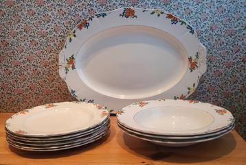 Engels los servies beschikbaar voor biedingen